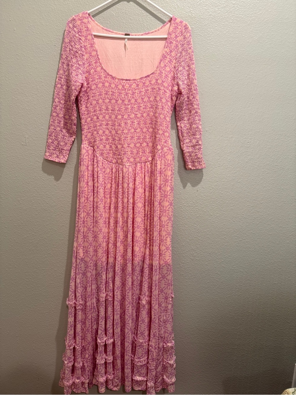 Free People Pink Floral Scoop Neck Dress Ruffle Hem Maxi Dress Size Medium